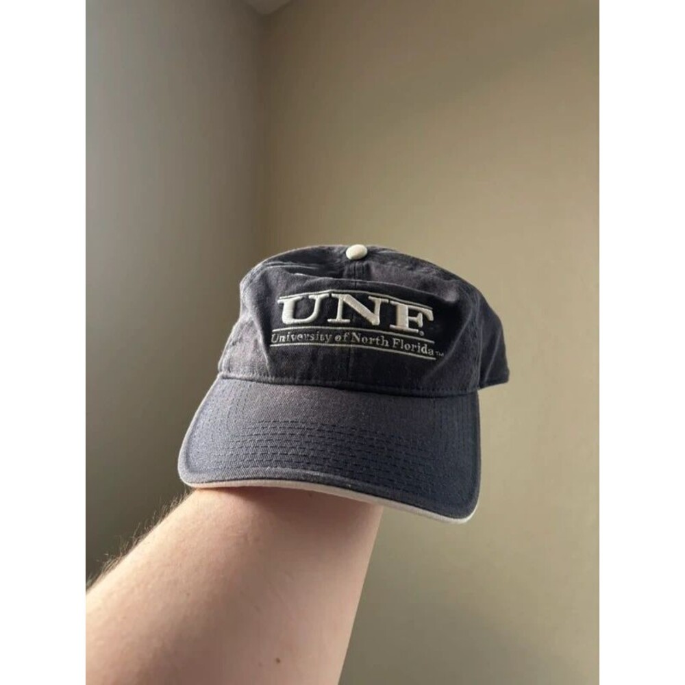 University of North Florida (UNF) Vtg hat navy blue